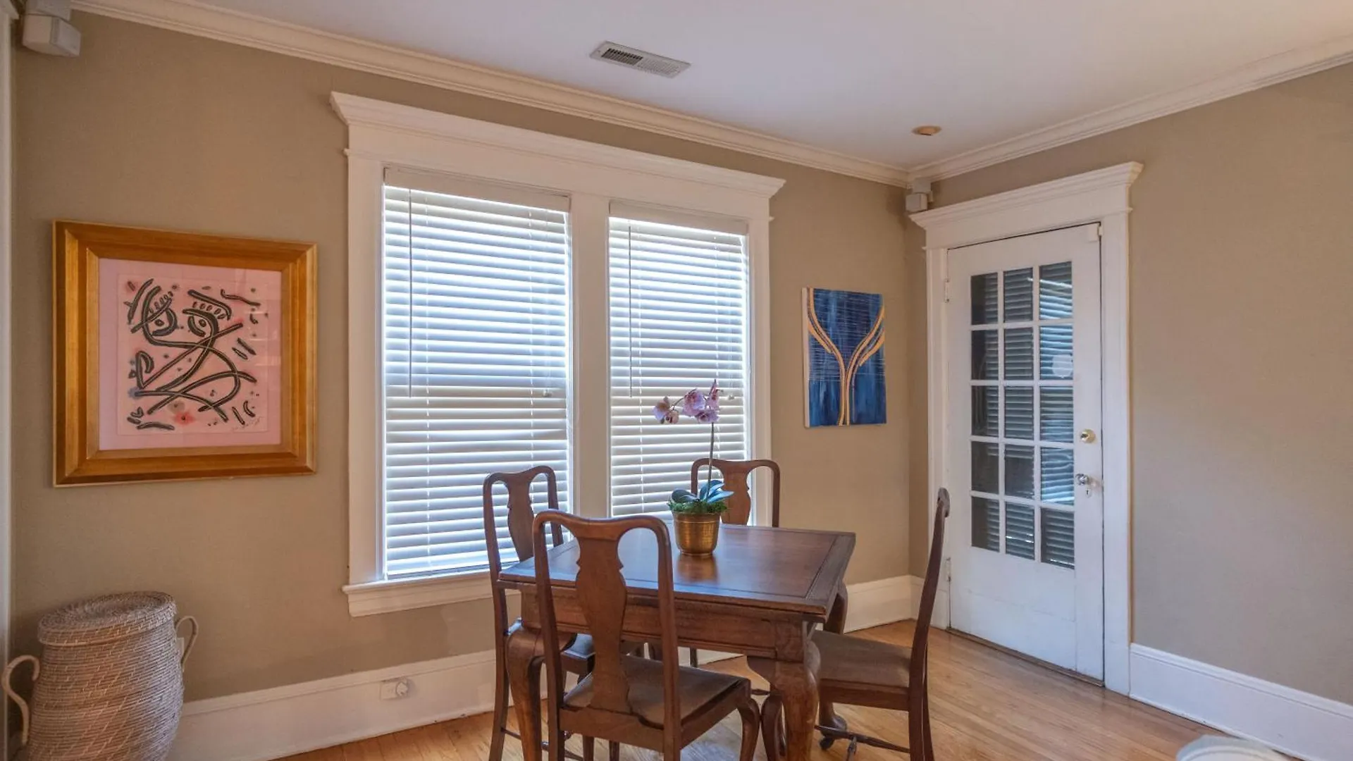 Southern Elegance In Heart Of Memphis Estados Unidos